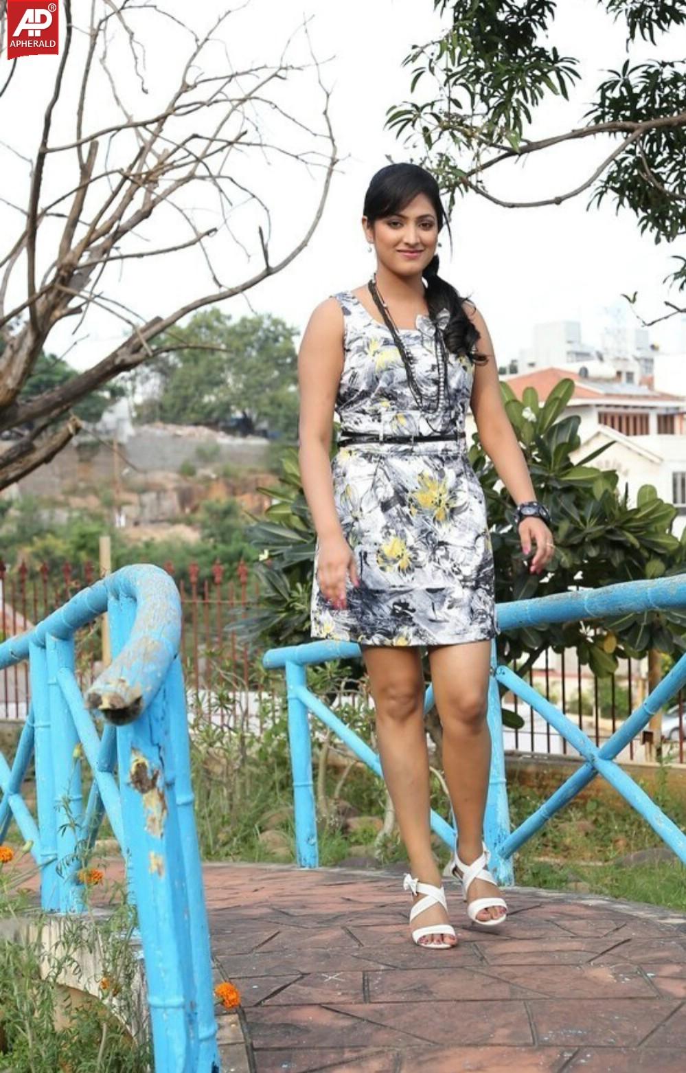 Haripriya Latest Pics