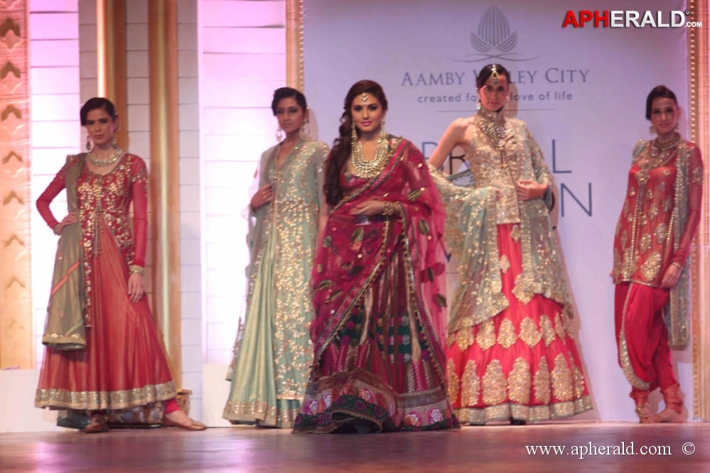 Huma Qureshi at IBFW 2013