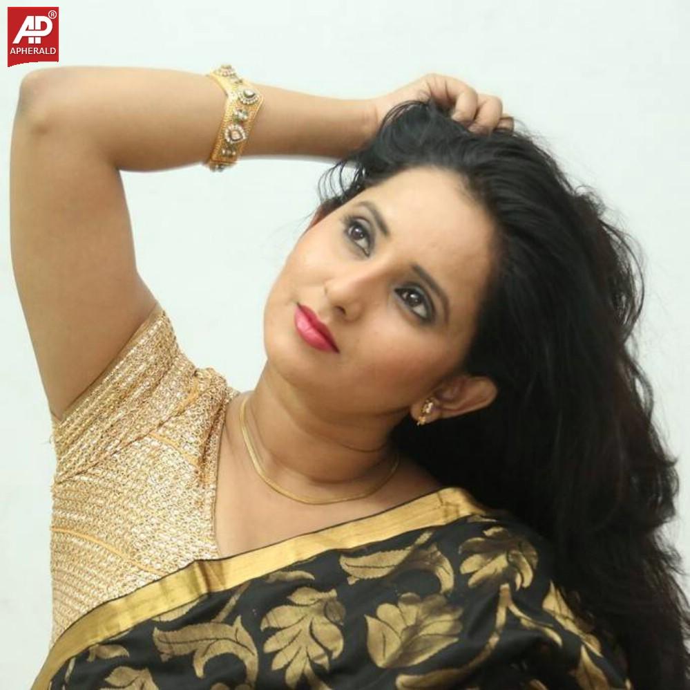 Ishika Singh Latest Stills in Black Saree