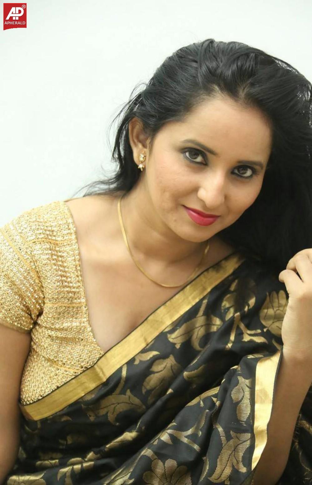 Ishika Singh Latest Stills in Black Saree