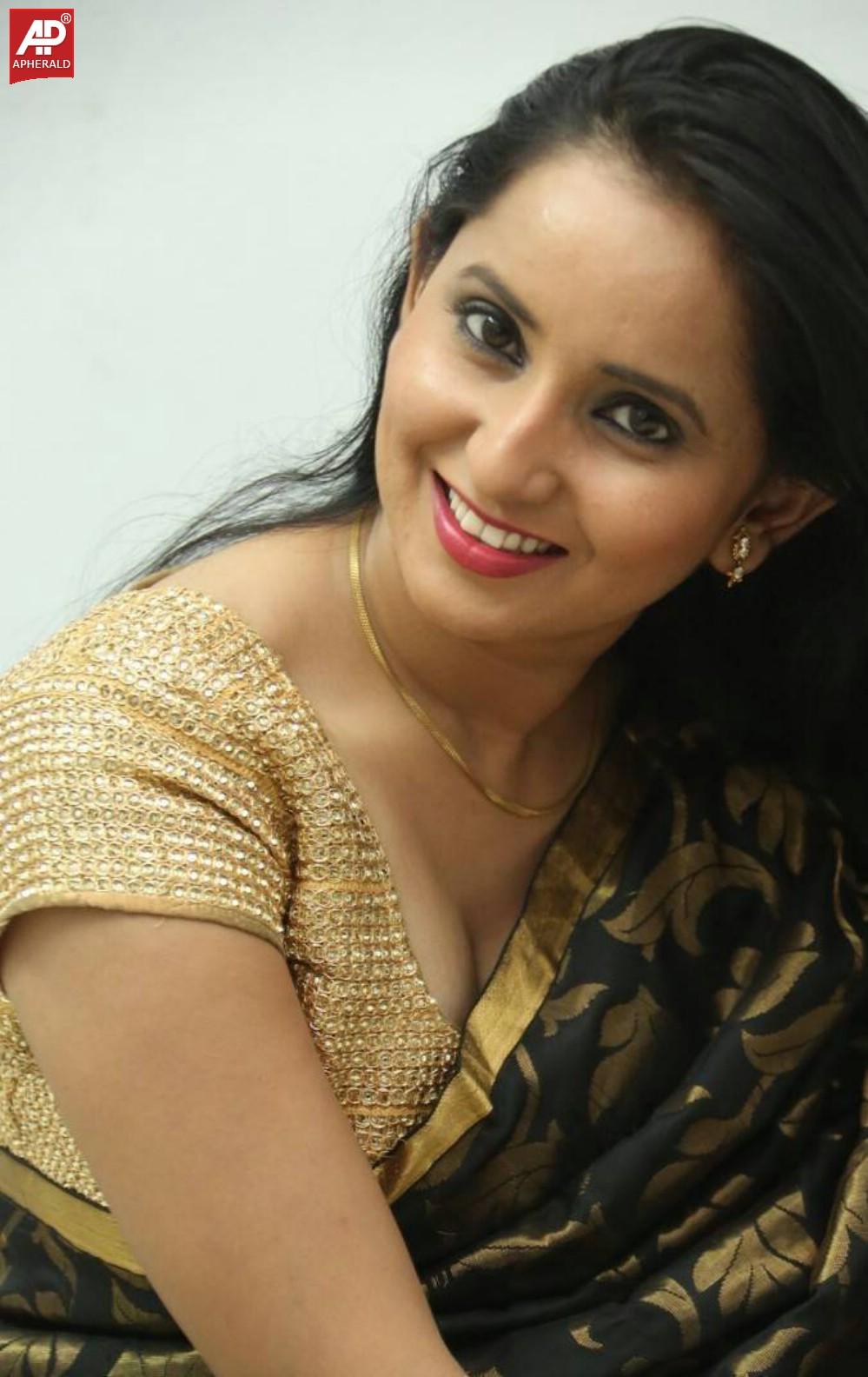 Ishika Singh Latest Stills in Black Saree