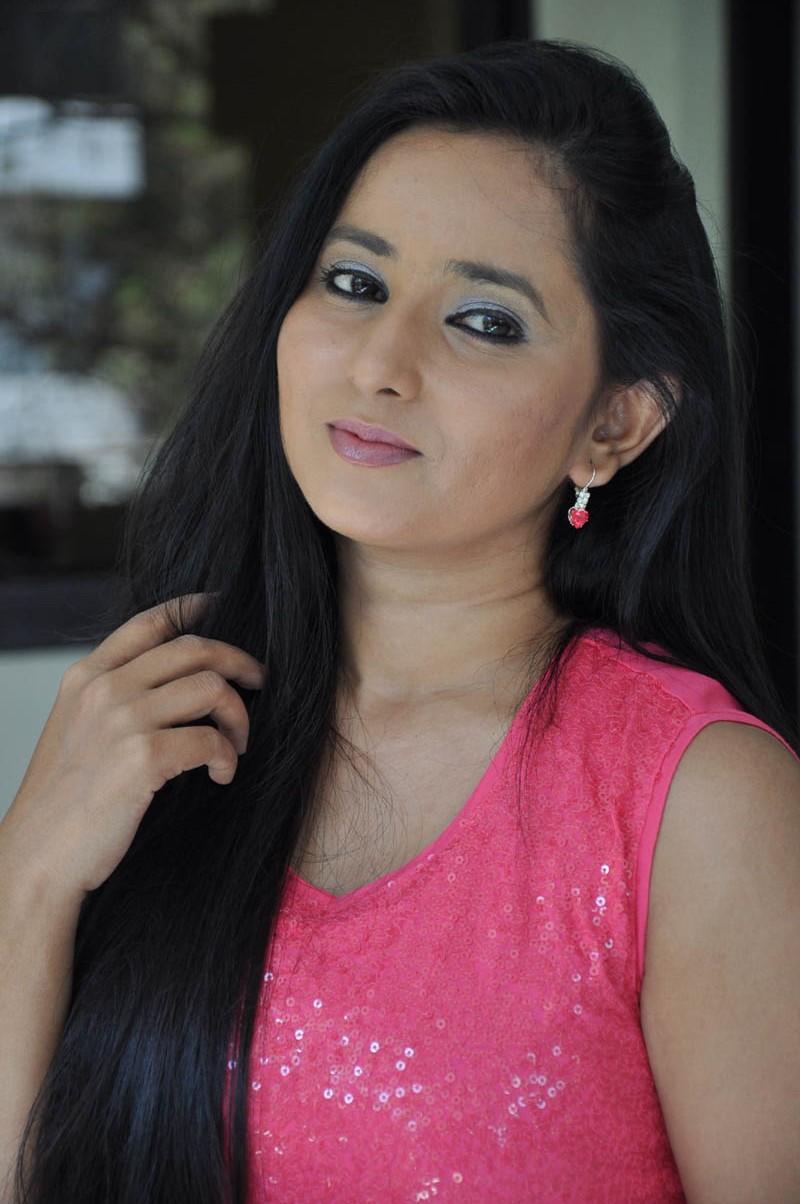 Ishika Singh Latest Stills