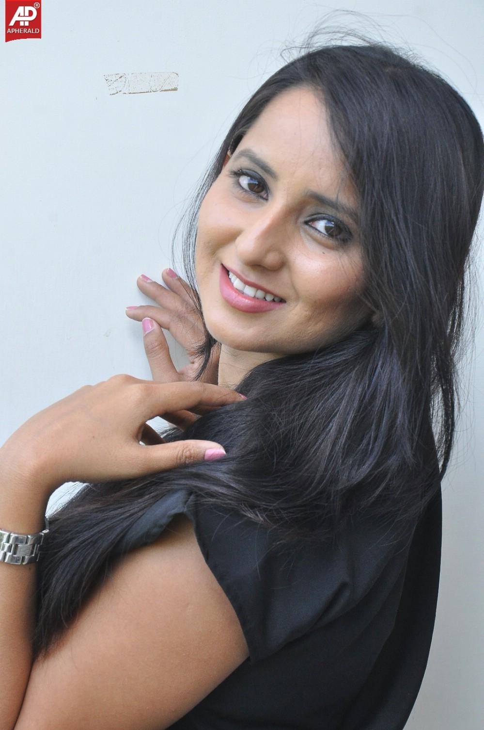 Ishika Singh Stills