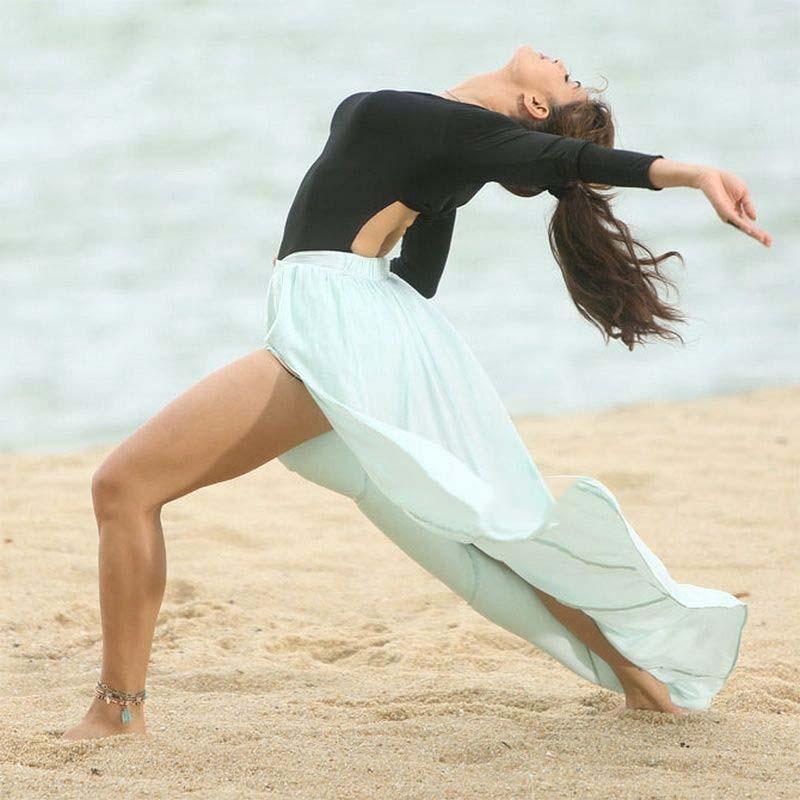 Jacqueline Fernandez Cute Ballet Dance Photos
