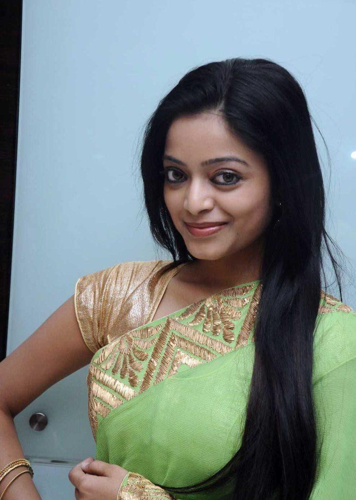 Janani Iyer Latest Photoshoot