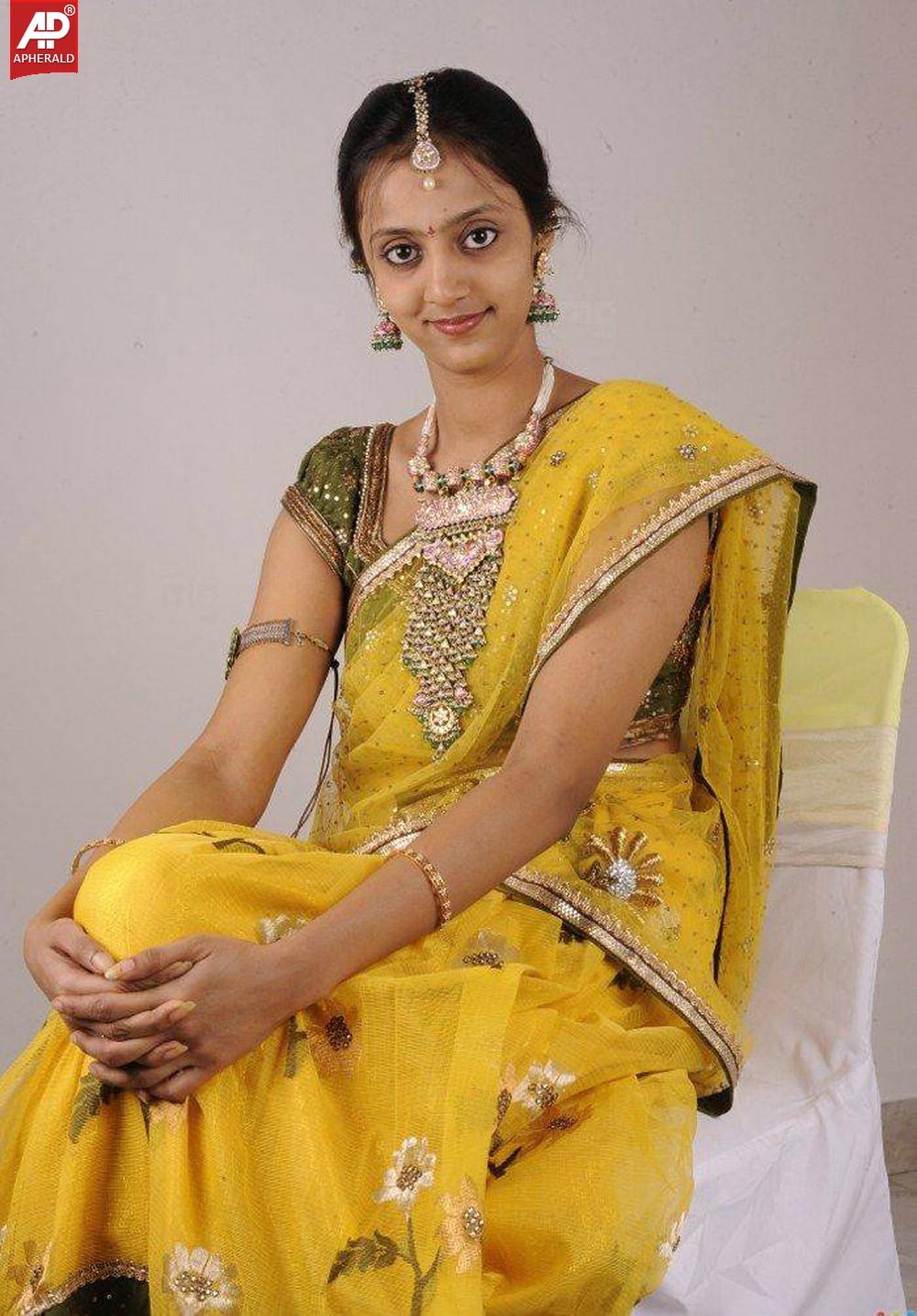 Jr NTR Wife Lakshmi Pranathi Images