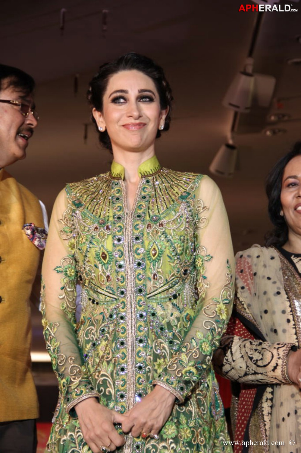 Karishma Kapoor Stills
