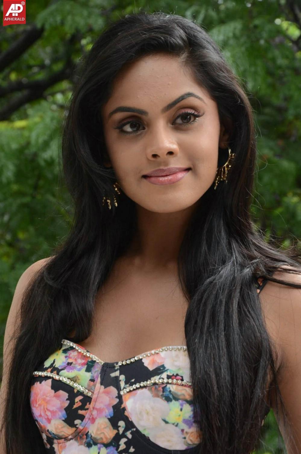 Karthika New Stills