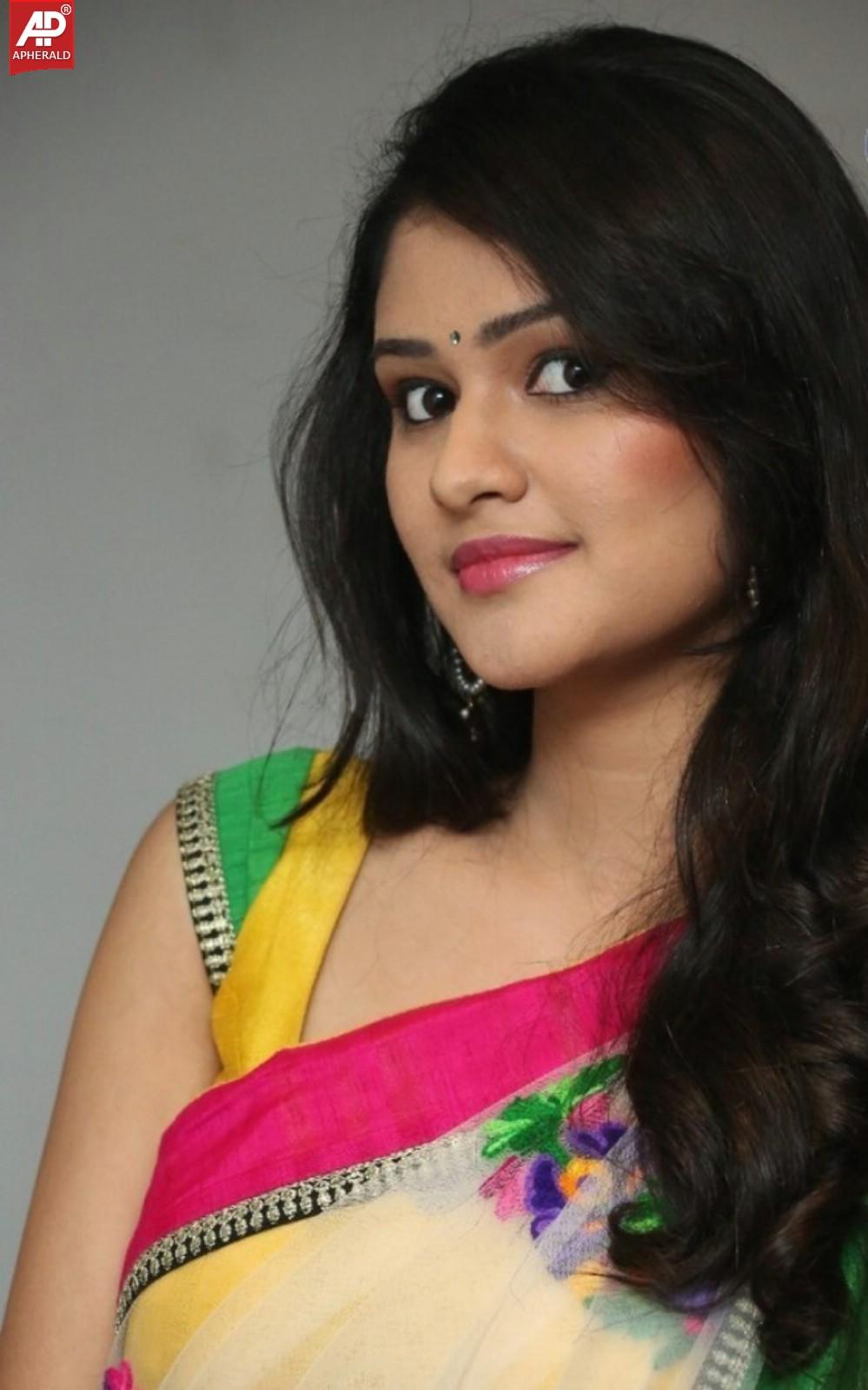 Khushi Latest Stills