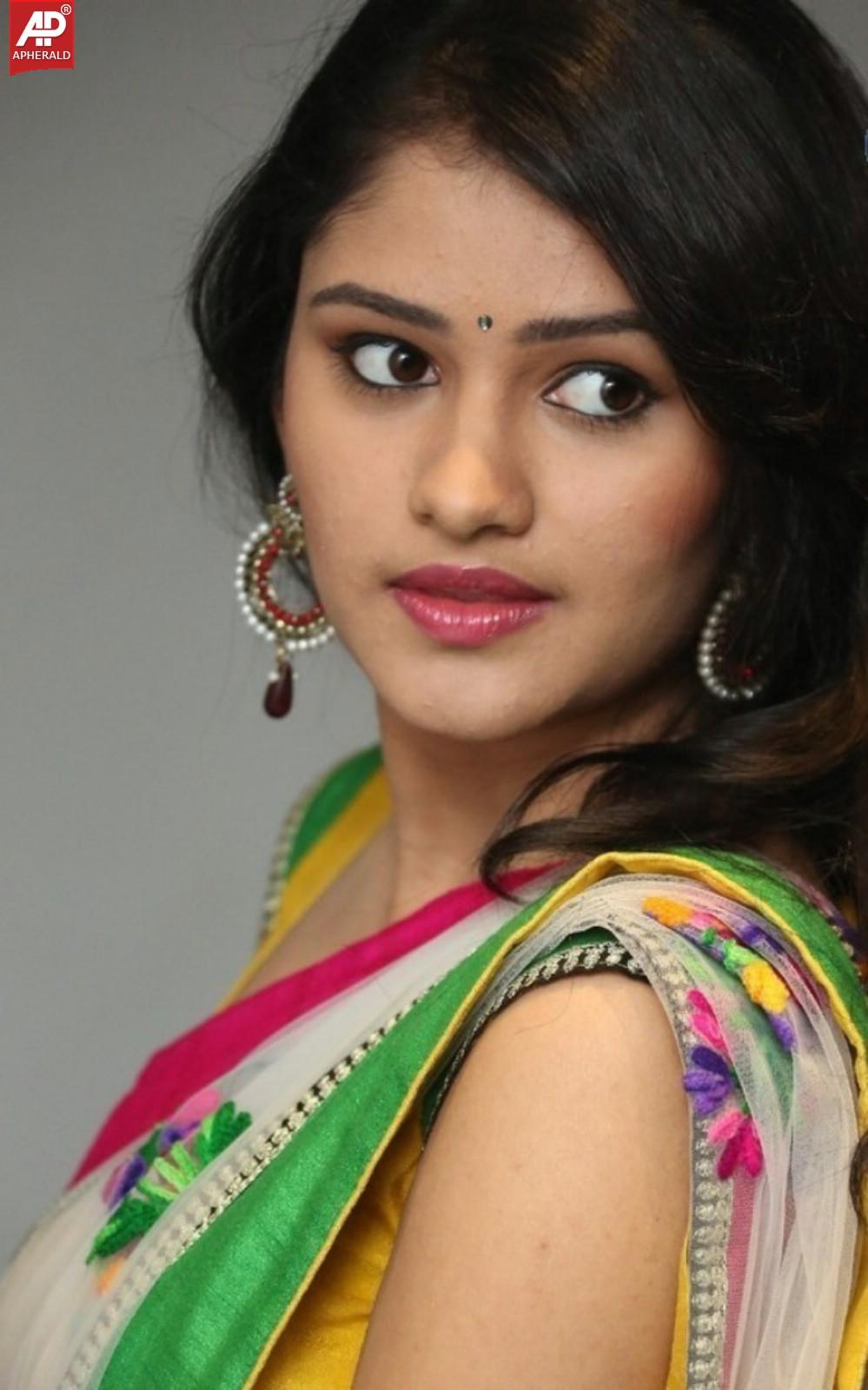 Khushi Latest Stills