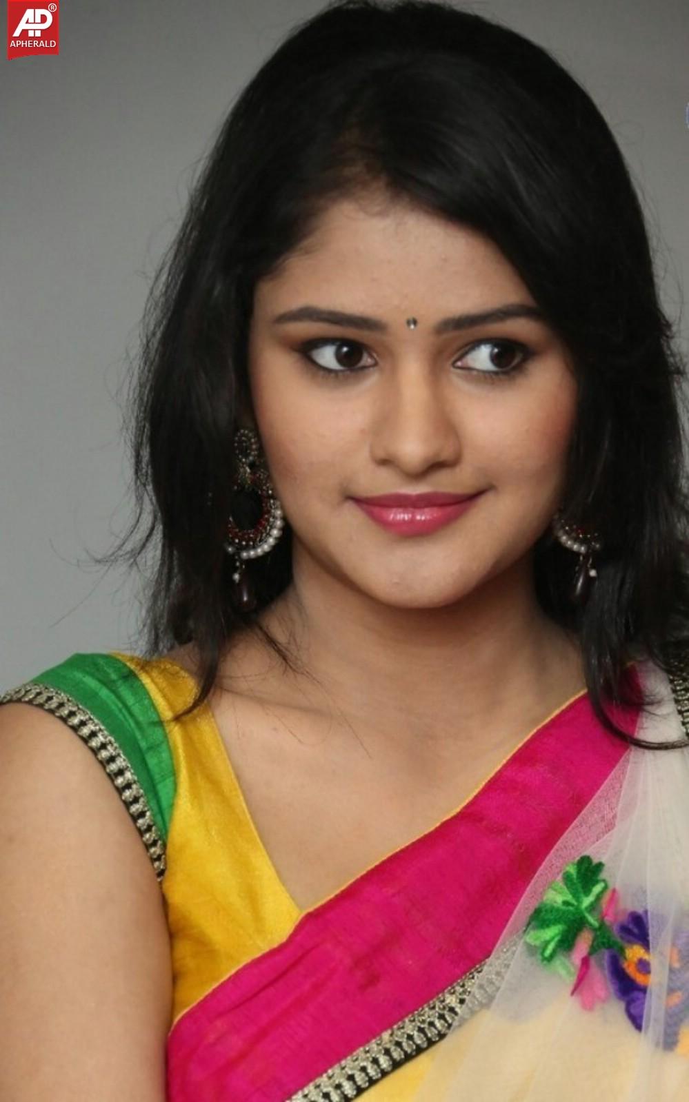 Khushi Latest Stills