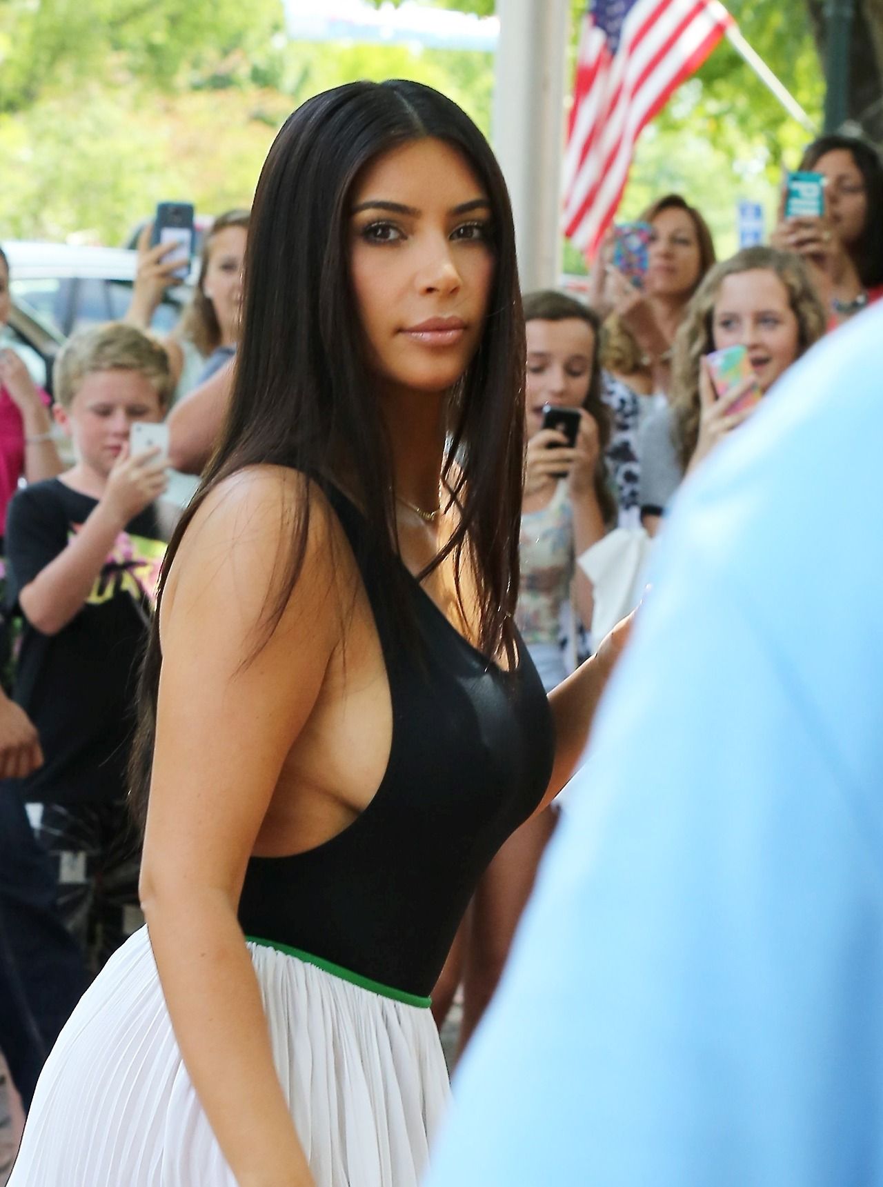 Kim Kardashian Latest Stills