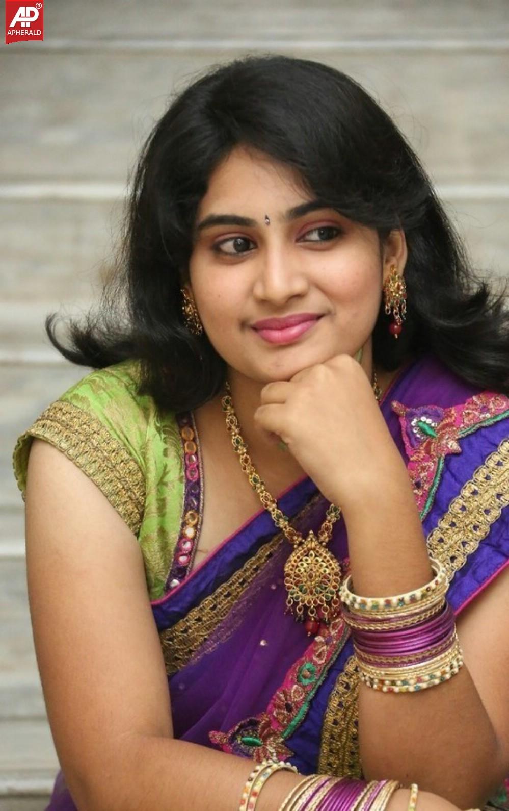 Krishnaveni Latest Beautiful Photos