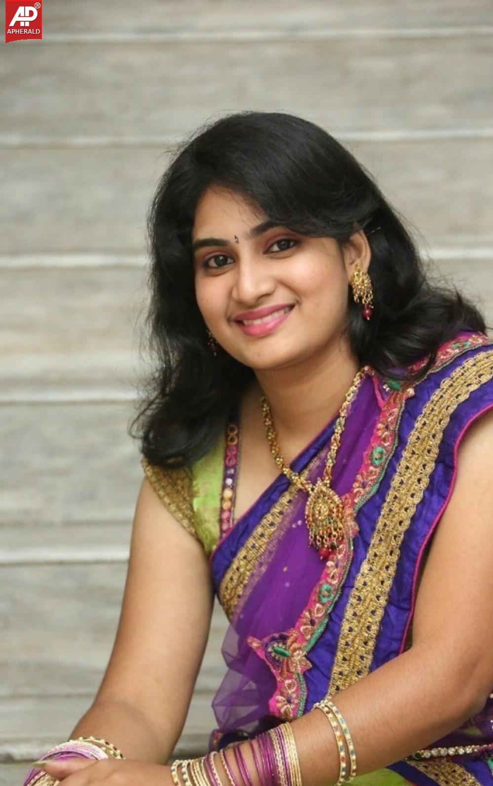 Krishnaveni Latest Beautiful Photos