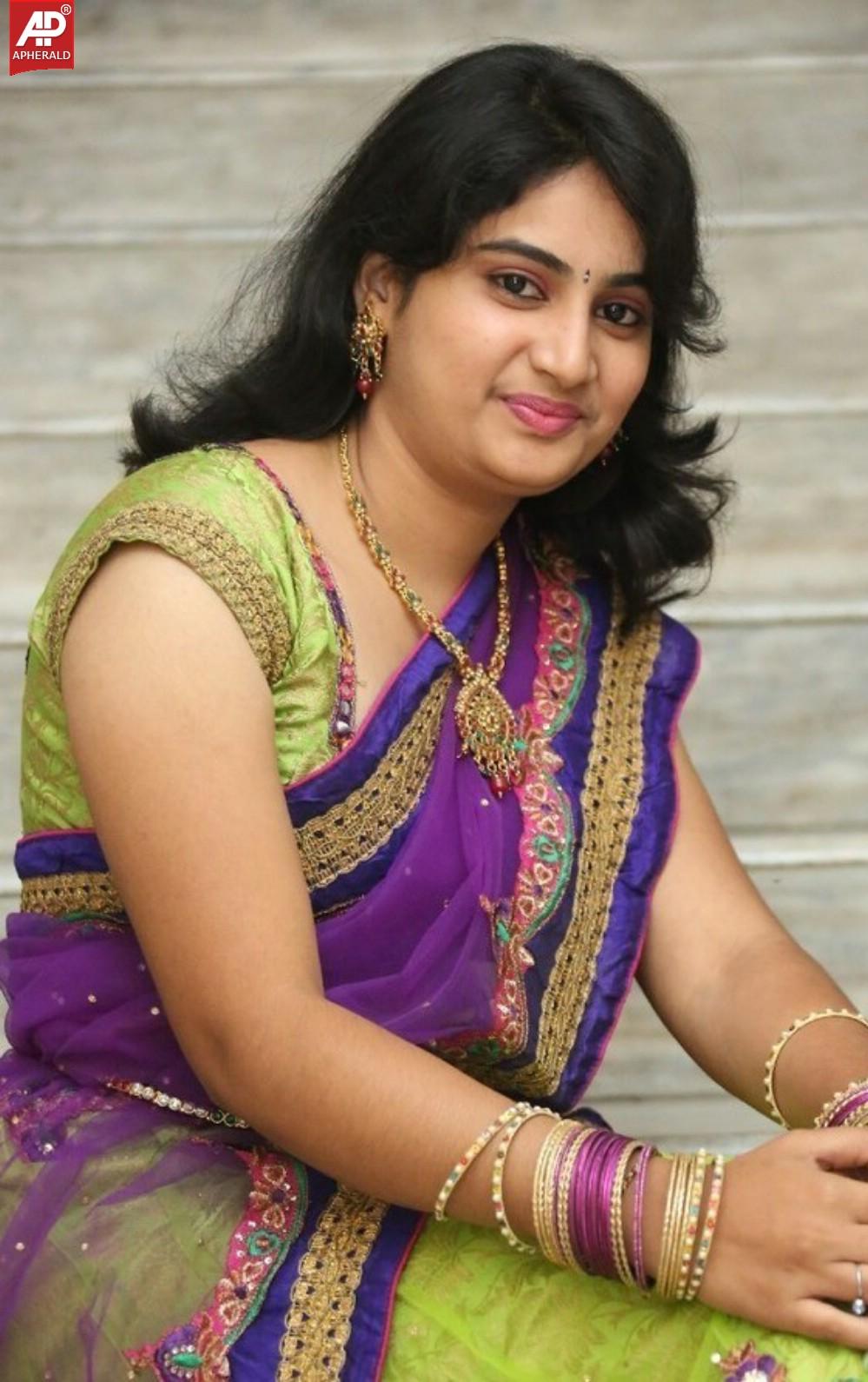 Krishnaveni Latest Beautiful Photos