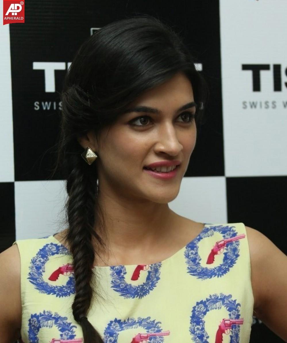 Kriti Sanon Latest Images
