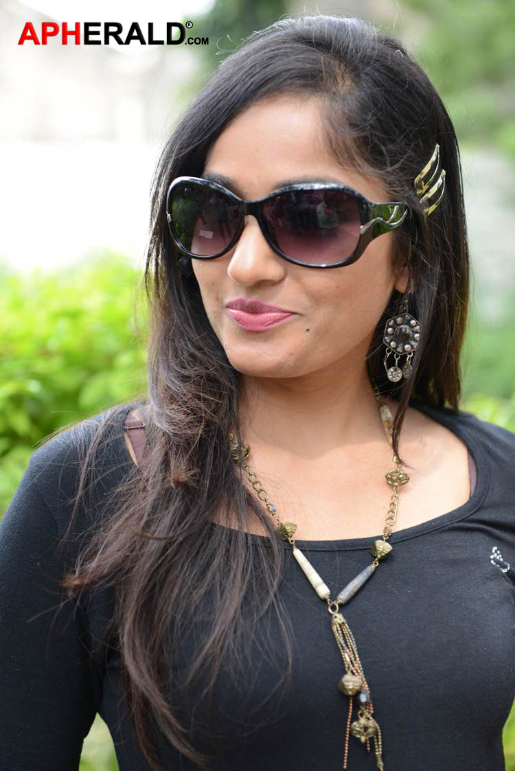 Madhavi Latha