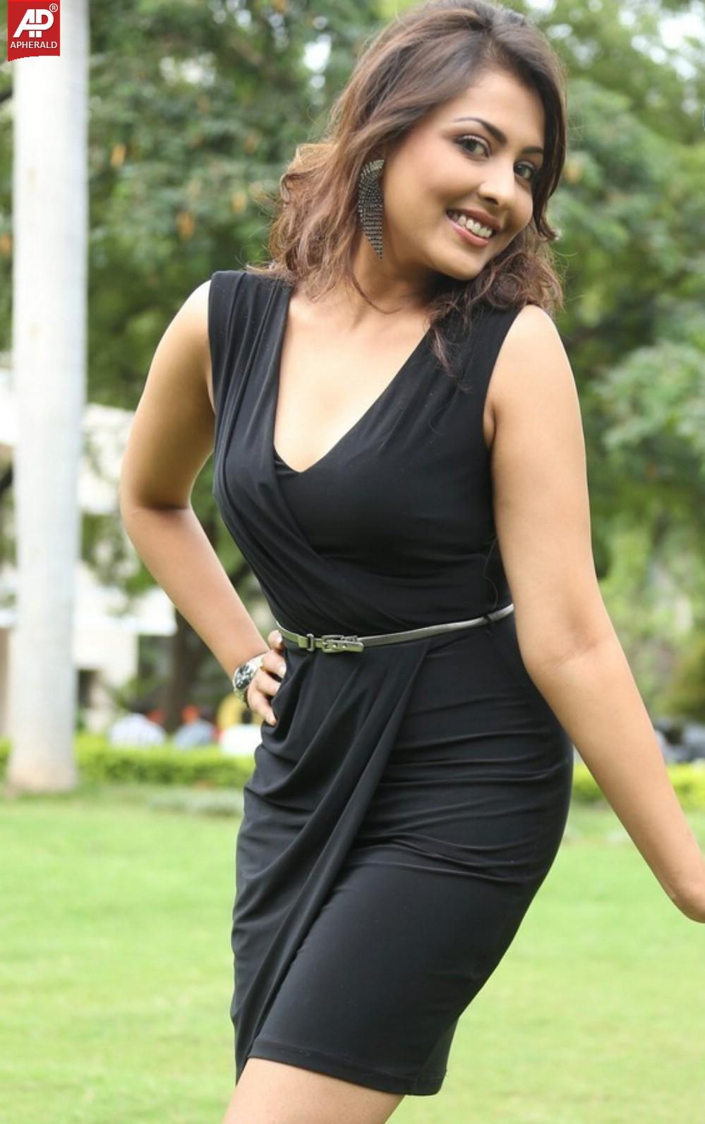 Madhu Shalini Latest Stills