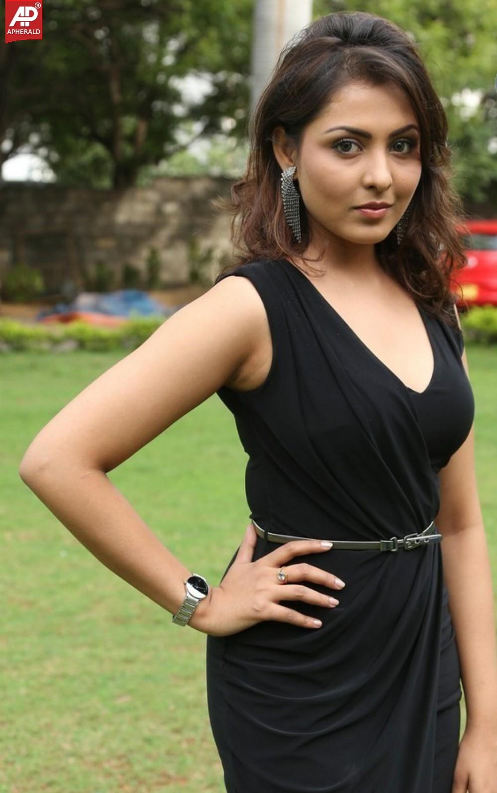 Madhu Shalini Latest Stills