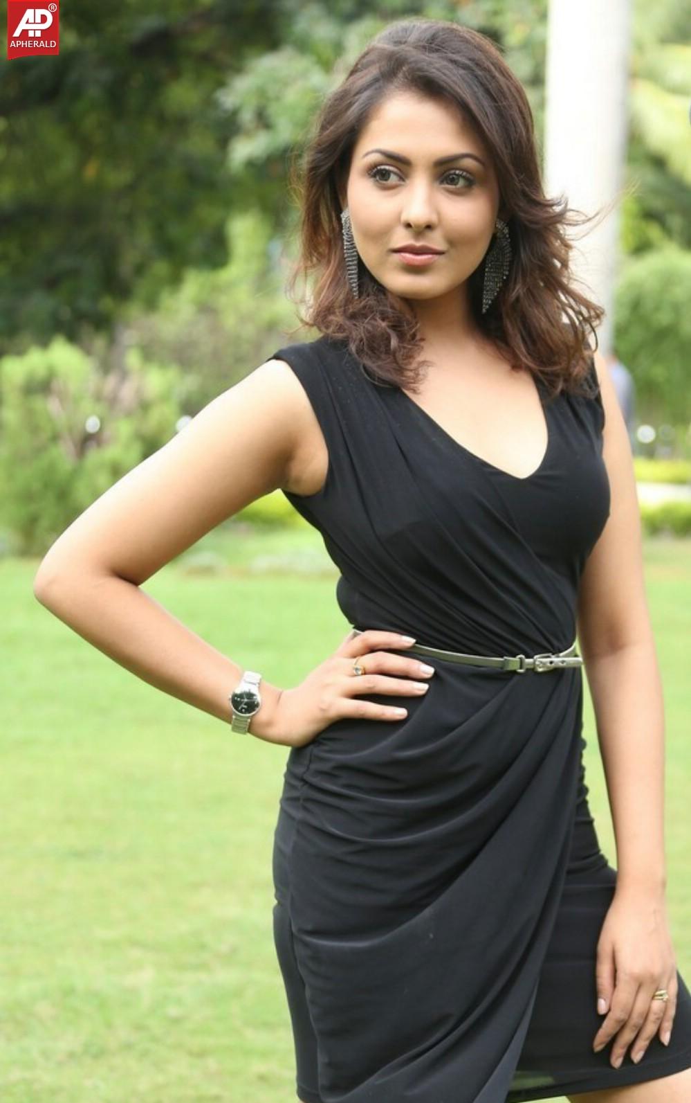 Madhu Shalini Latest Stills