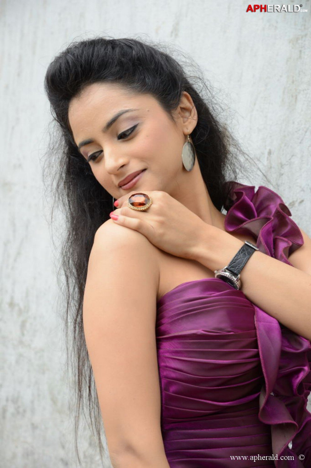 Madirakshi Photos