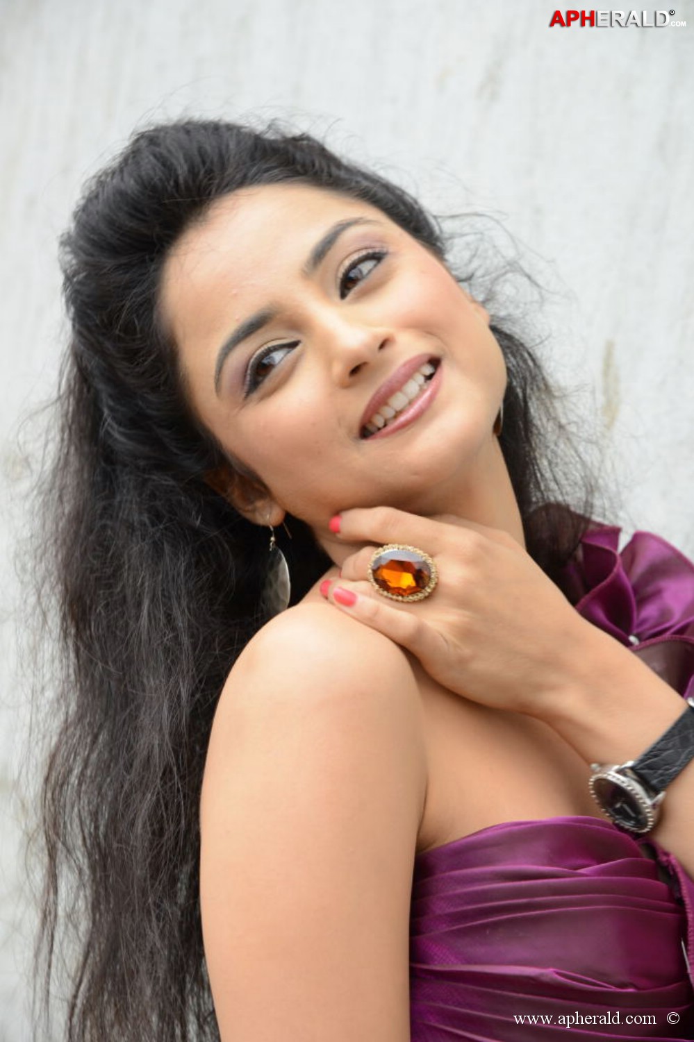 Madirakshi Photos