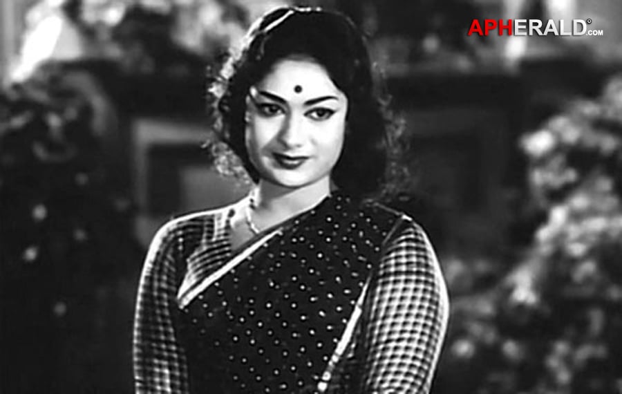 Mahanati Savitri Photos