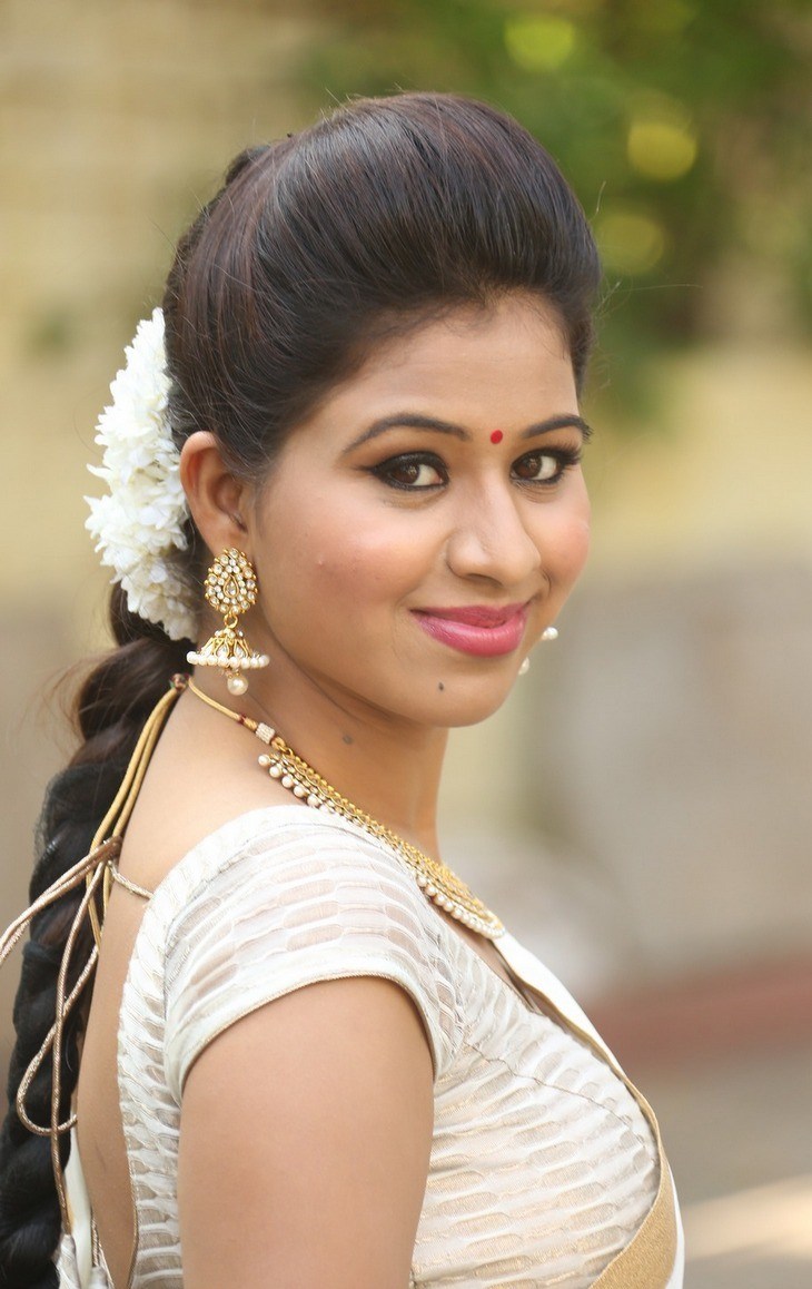 Manali Rathod New Stills