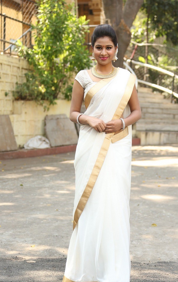 Manali Rathod New Stills