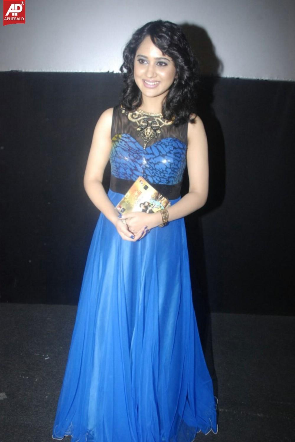 Mia George Latest Stills