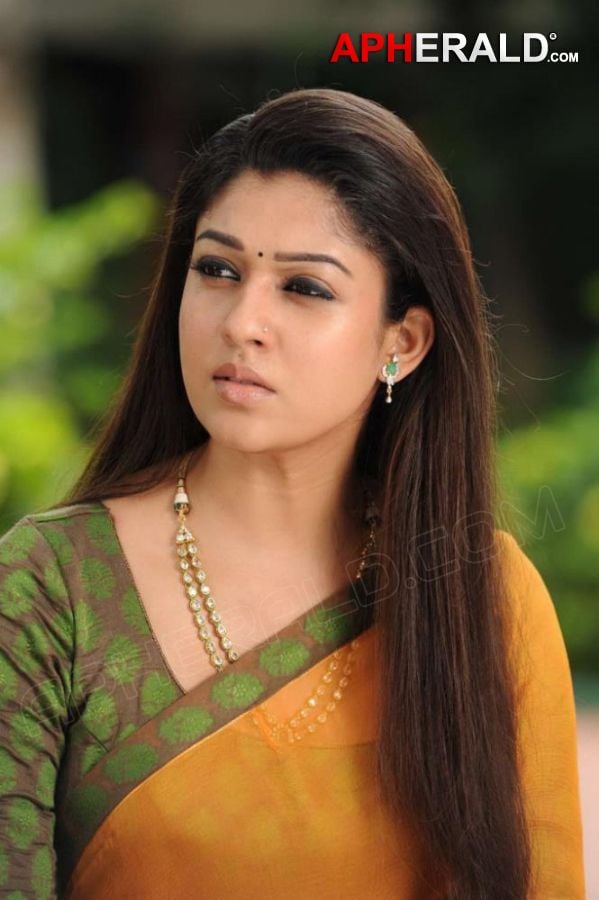 Nayanatara Latest Stills in Greeku Veerudu Movie