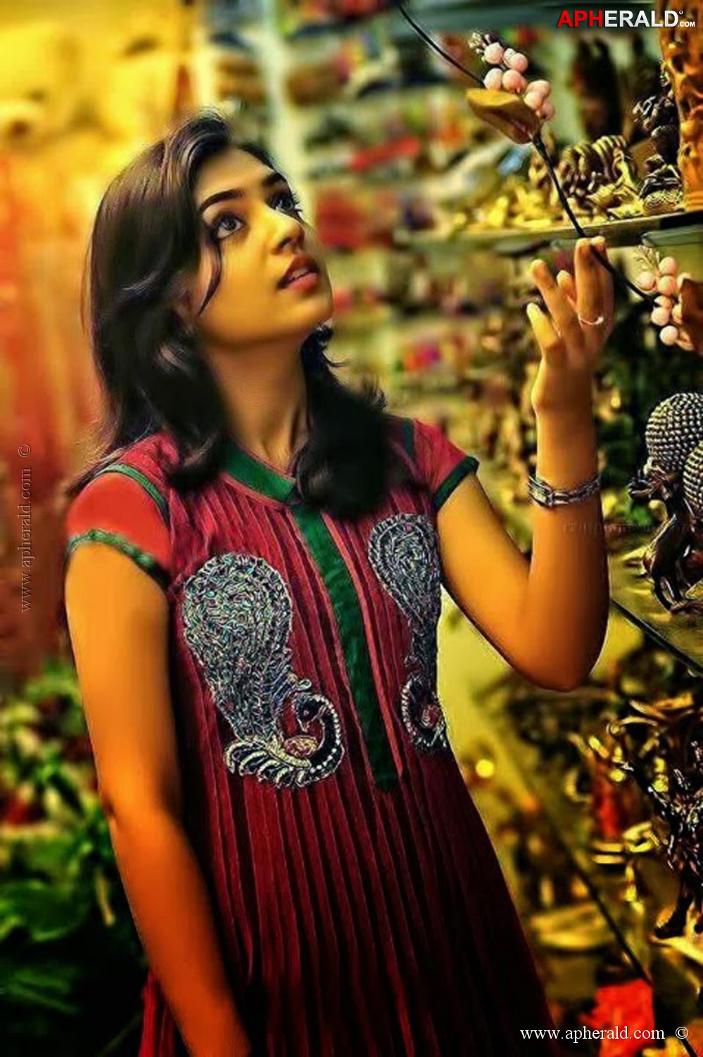 Nazriya Nazim Beautiful Stills