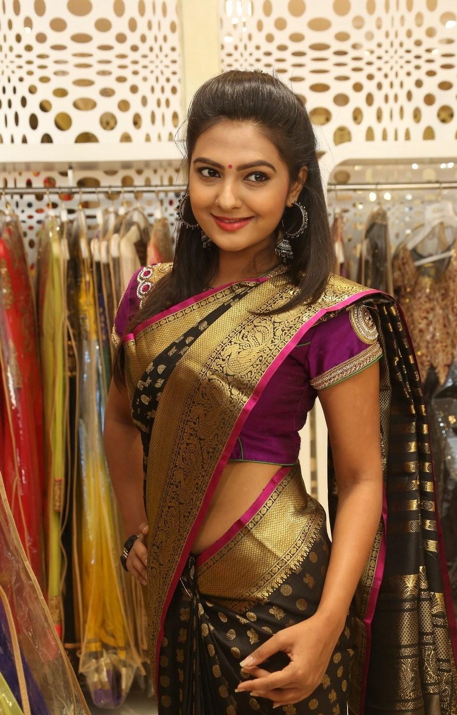 Neha Deshpande Saree Images
