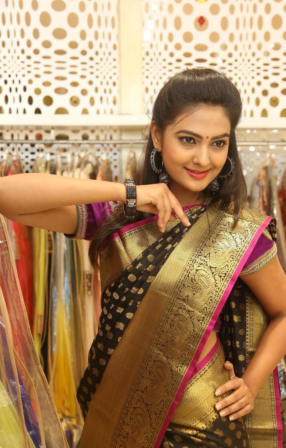 Neha Deshpande Saree Images