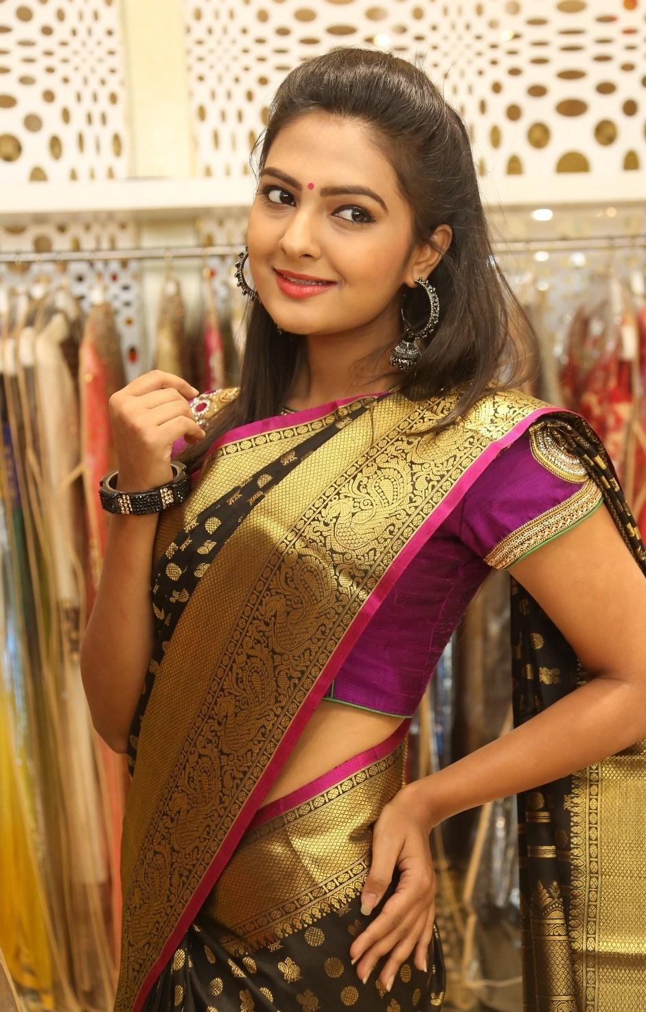 Neha Deshpande Saree Images