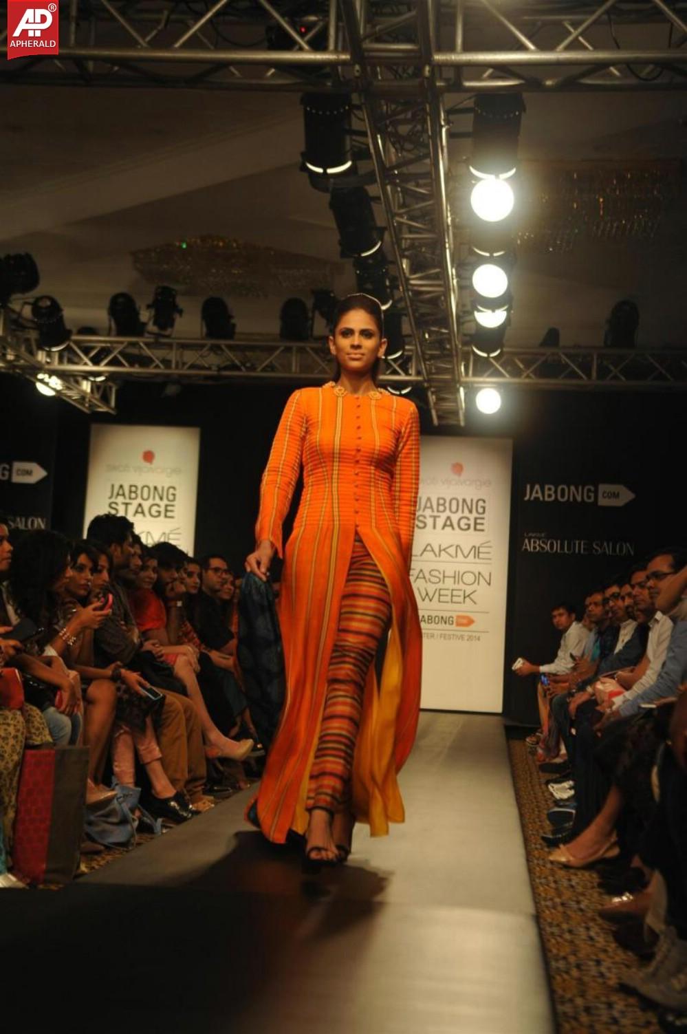 Neha Dhupia Ramp Walk‏