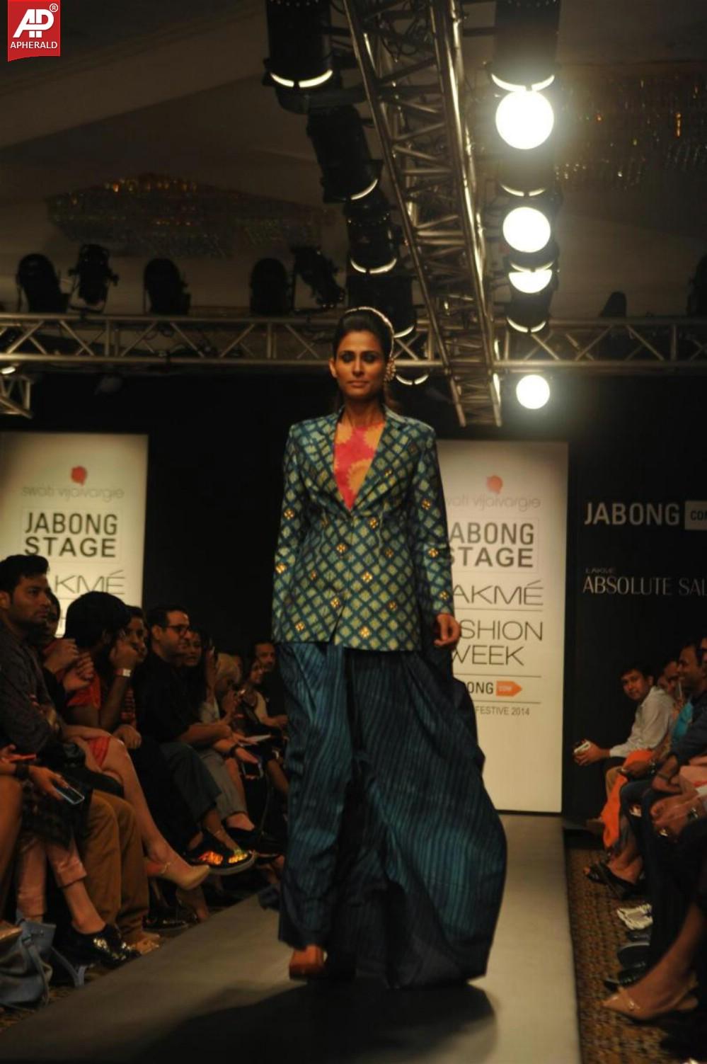 Neha Dhupia Ramp Walk‏