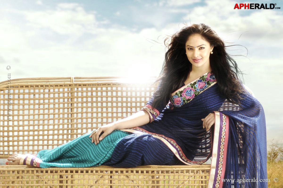 Nikesha Patel New Pics