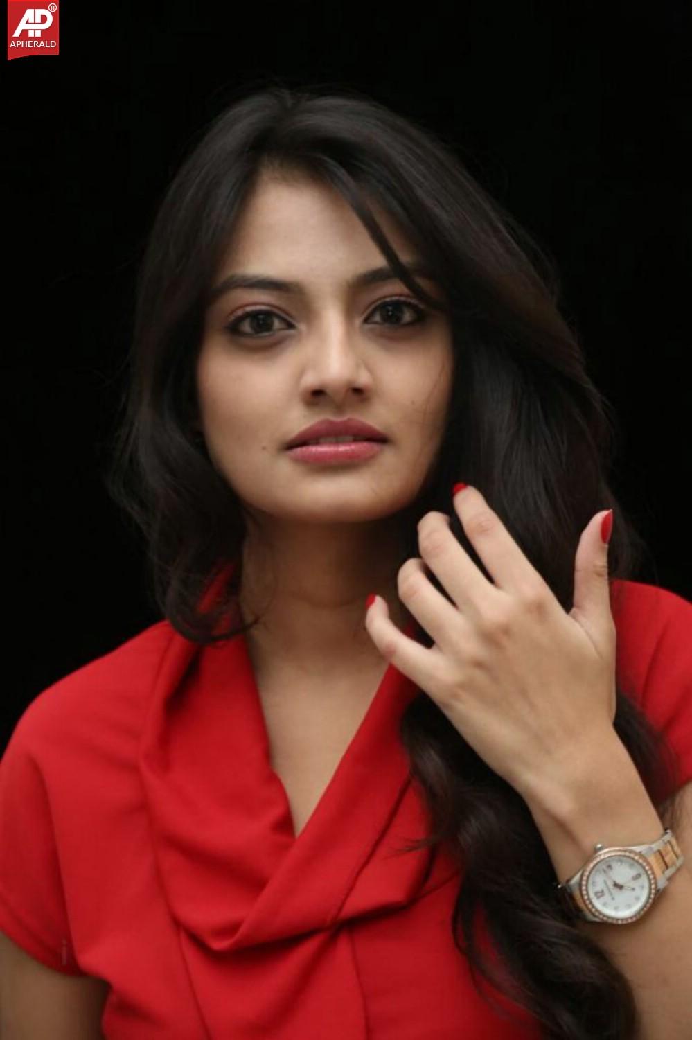 Nikitha Narayan Images