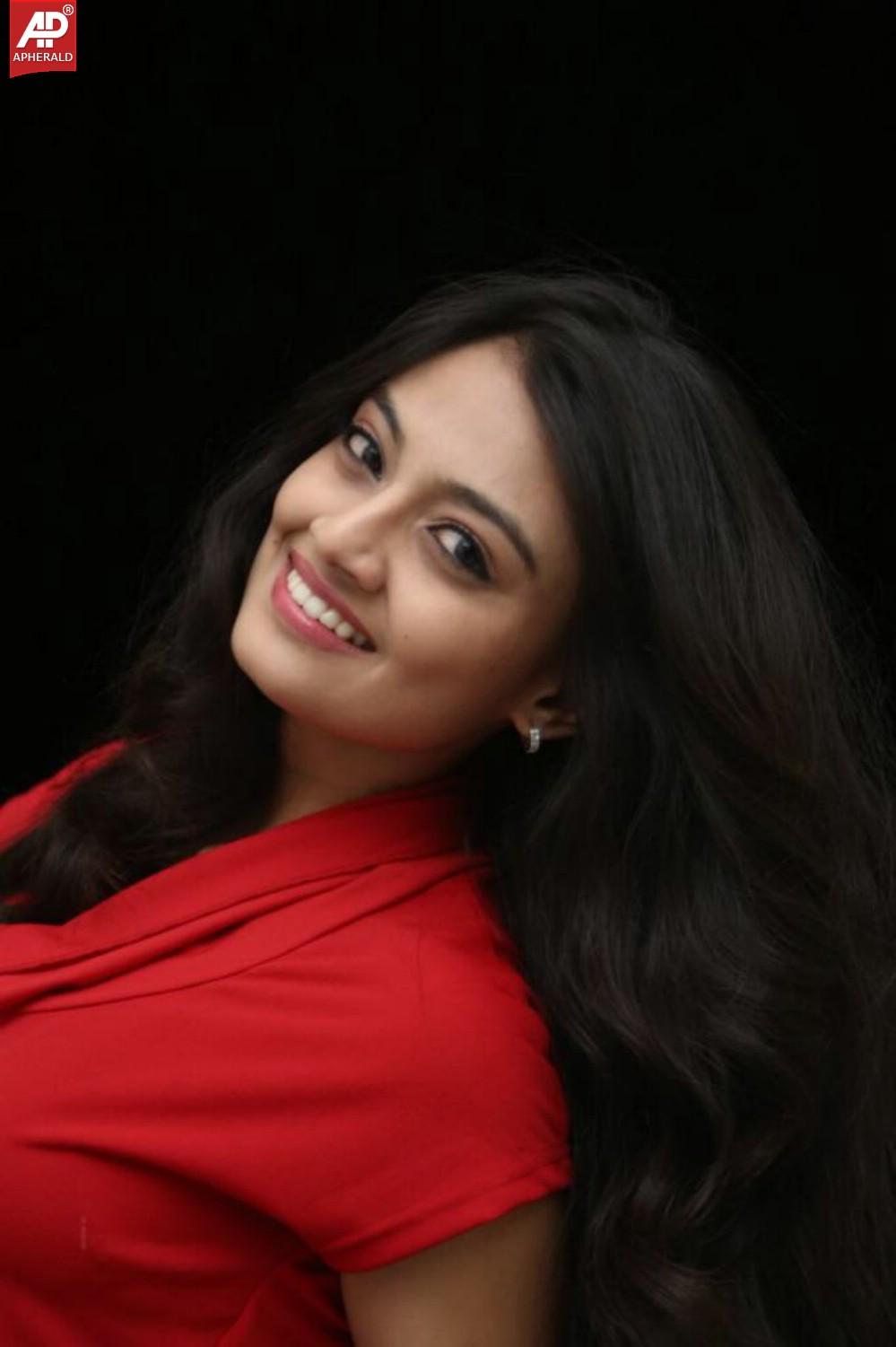 Nikitha Narayan Images