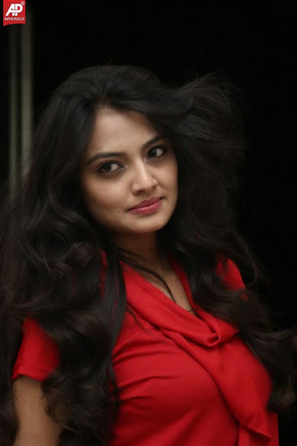 Nikitha Narayan Images