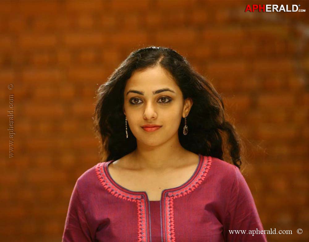 Nithya Menon Cute Pics