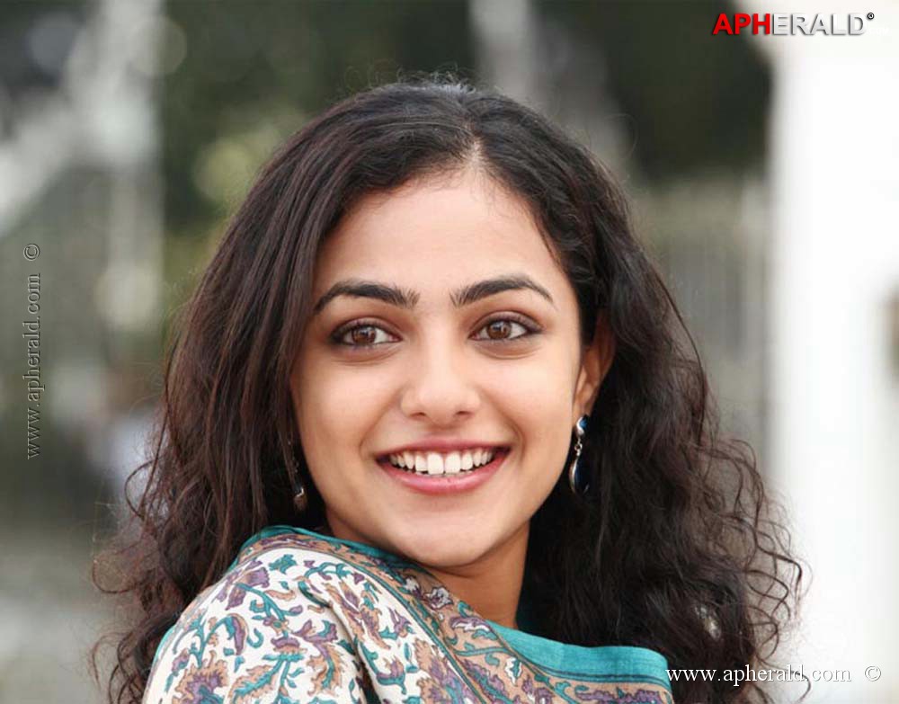 Nithya Menon Cute Pics