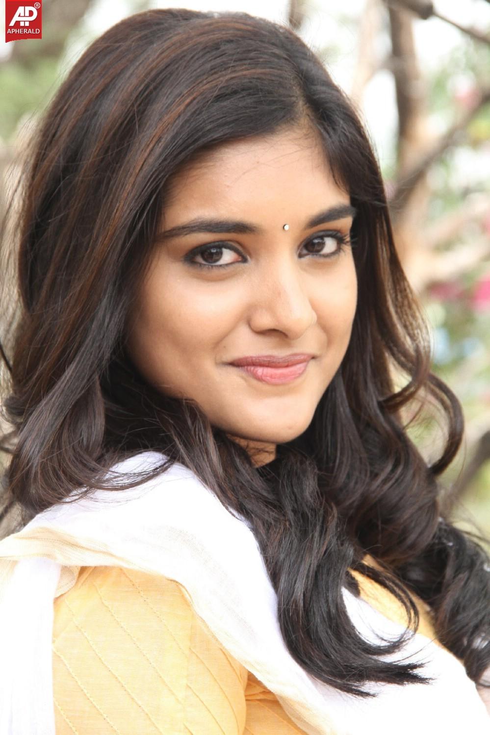 Niveda Thomas Photos