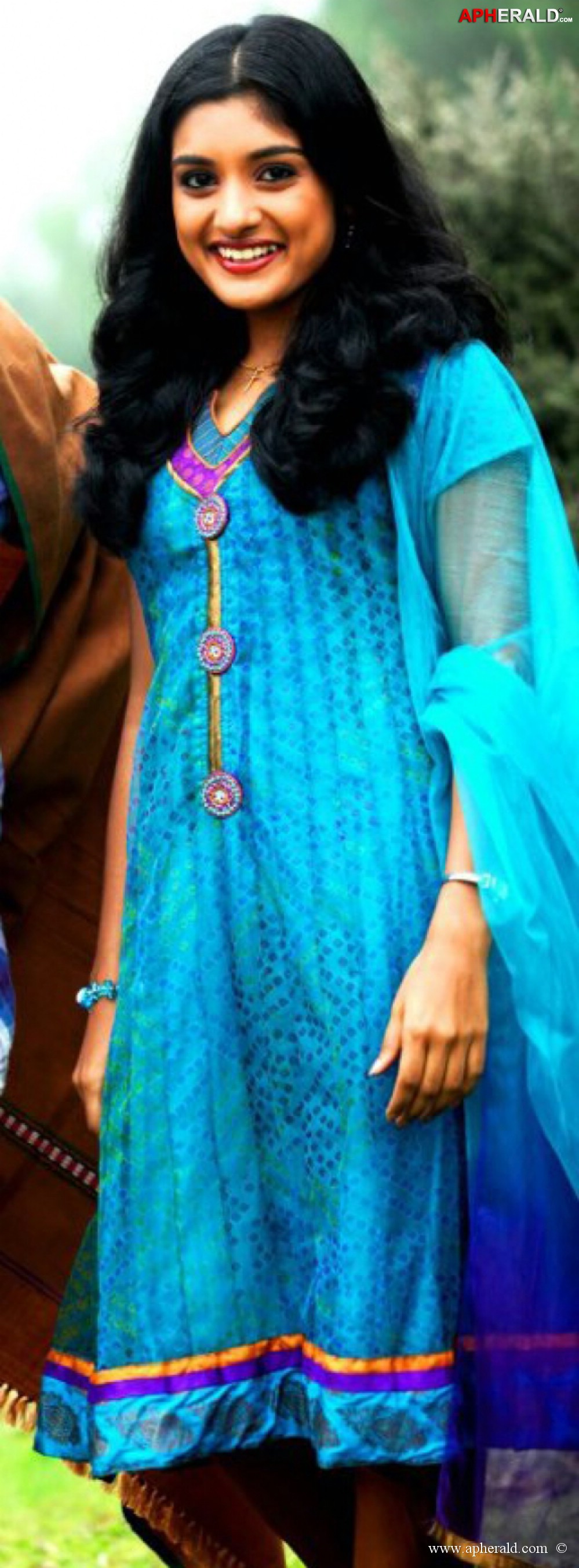 Niveda Thomas Photos