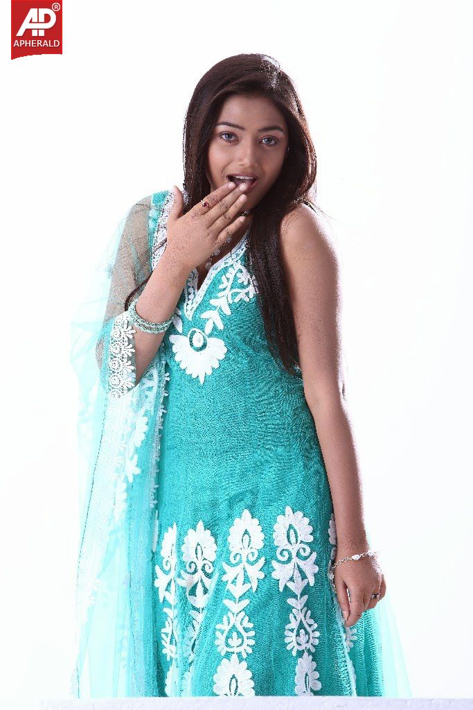 pallavi ghosh new stills