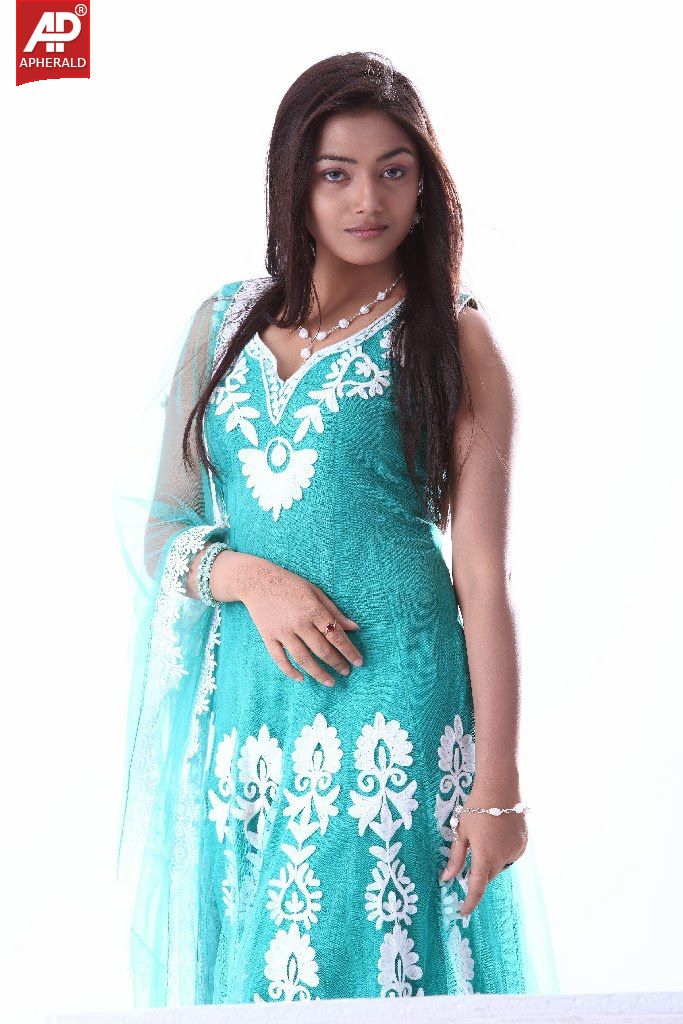 pallavi ghosh new stills