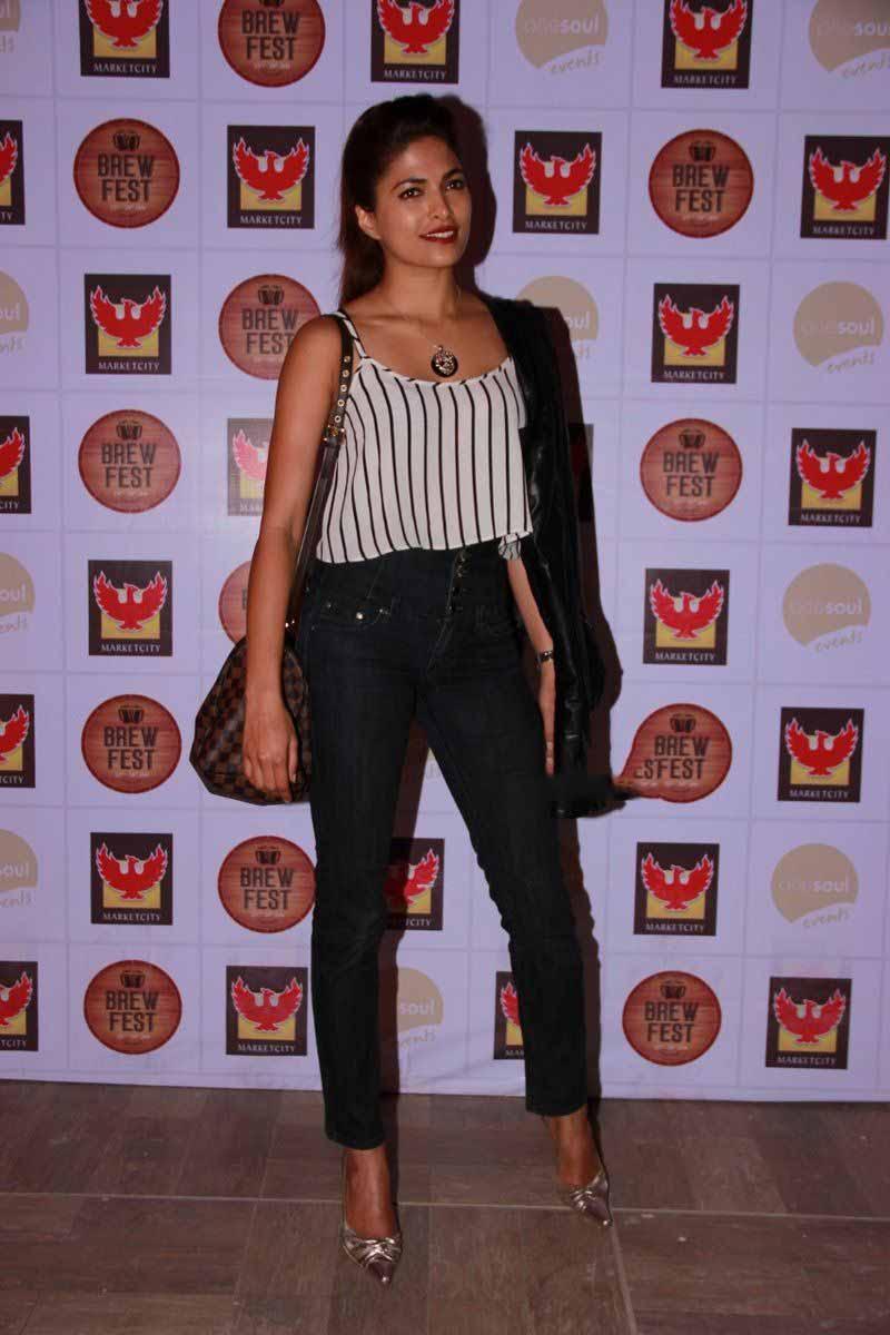 Parvathy Omanakuttan Stills