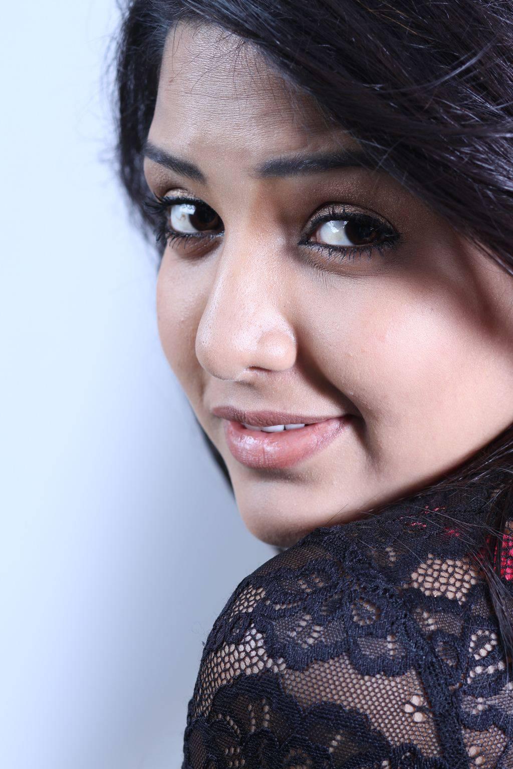 Pavani Reddy New Stills