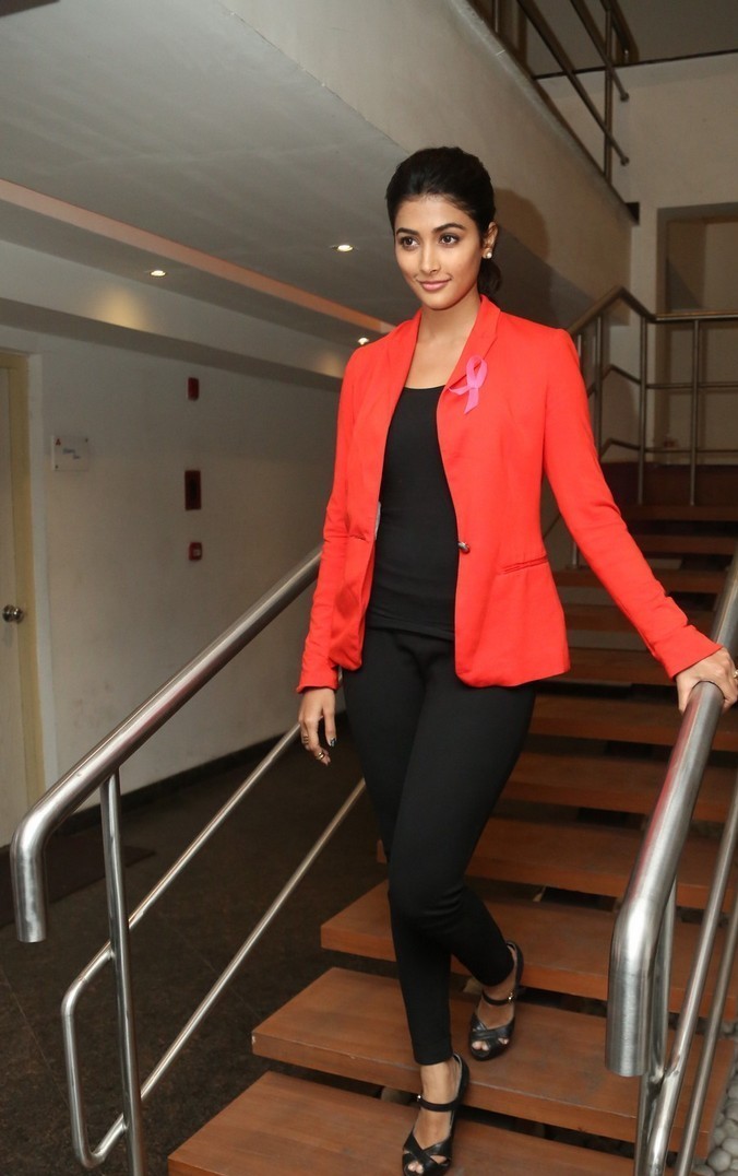 Pooja Hegde Latest Photo Shoot